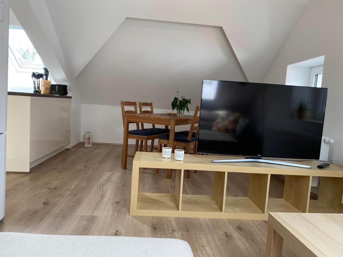 Helle 2 Zi. Wohnung Naehe Flughafen Muenchen Haimhausen  Ngoại thất bức ảnh